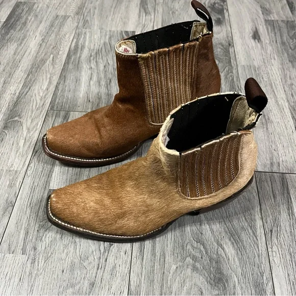 Brown Hair On ankle boots - Picture 2 of 11